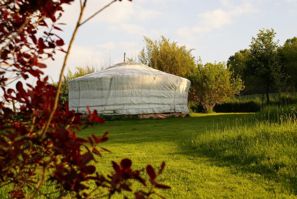 Le Refuge Du Clos Du Moulin Brionne Habitación foto